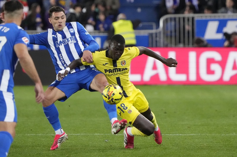 Alaves vs Villarreal - Tàu Ngầm Vàng mất điểm đáng tiếc